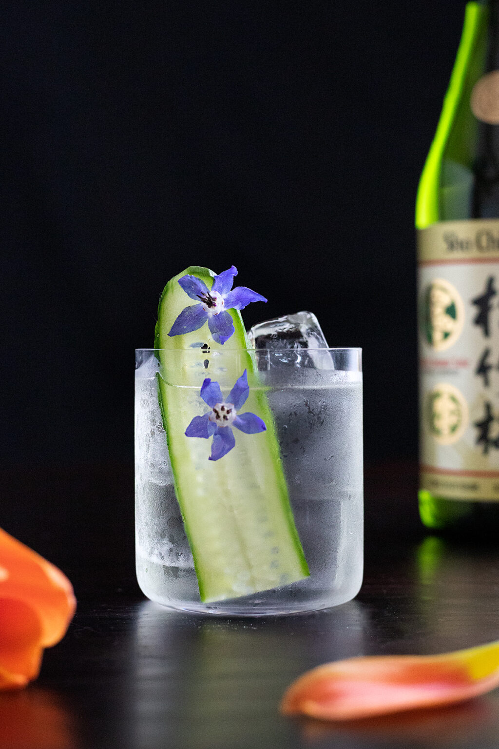 Ultimate Guide to Edible Flowers for Cocktails Moody Mixologist