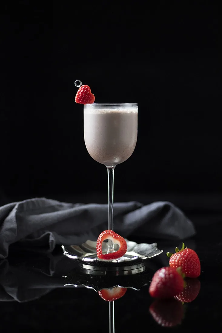 coco-kiss-valentines-day-cocktail-recipe-whiskey-bourbon-chocolate-coconut-01