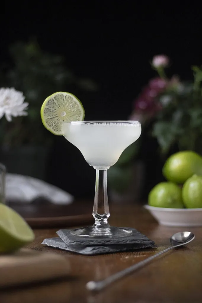 classic-margarita-cocktail-recipe-02